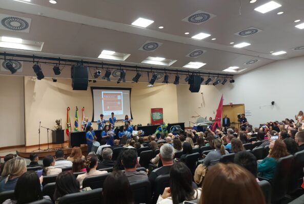 UNCME/SC presente no I Seminário Estadual – “O Plano Nacional de Educação em debate: os desafios para a próxima década”