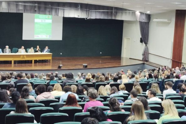 A UNCME/SC em parceira com o CEE/SC realizou o XII Seminário Estadual de Sistemas de Ensino em Xanxerê/SC